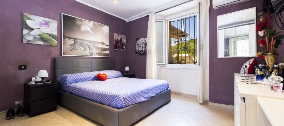 4 bedrooms Apartment in Genoa, Italy No. 296982 13