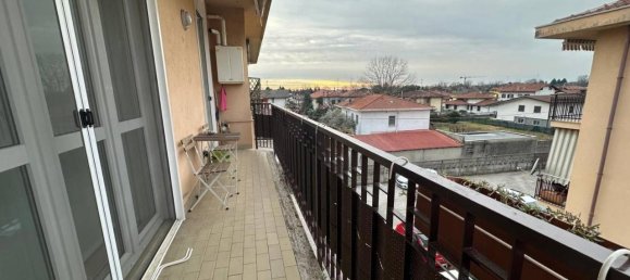 3غرفة شقة في Ferno, Italy رقم 30107 35