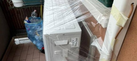 3-salle Appartement à Bologna, Italy No. 27111 23