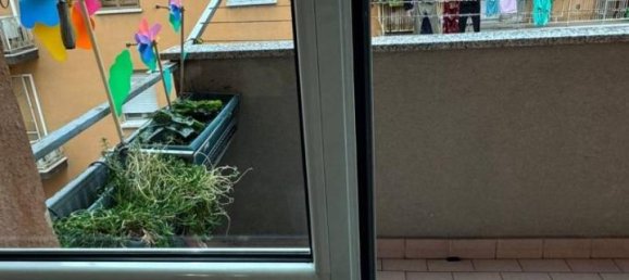 3-salle Appartement à Bologna, Italy No. 27111 21