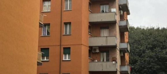 3-salle Appartement à Bologna, Italy No. 27111 2