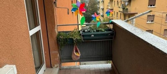 3-salle Appartement à Bologna, Italy No. 27111 24