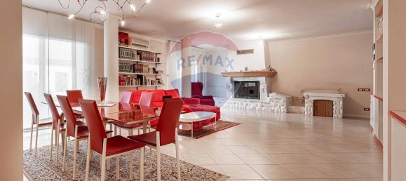 7-salle Maison à Recanati, Italy No. 2237 43