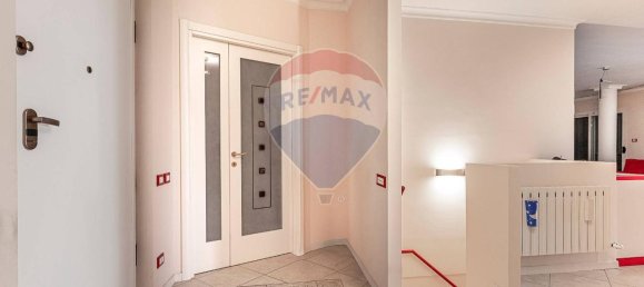 7-salle Maison à Recanati, Italy No. 2237 17