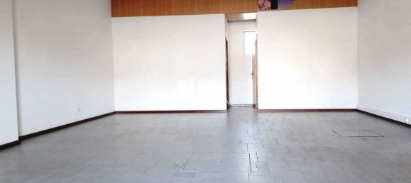 Коммерческая недвижимость 74м² в Виана ду Каштелу, Португалия № 82907 23