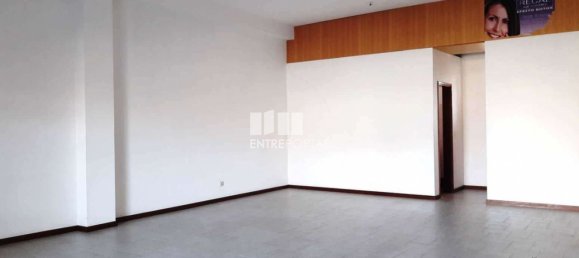 Коммерческая недвижимость 74м² в Виана ду Каштелу, Португалия № 82907 30