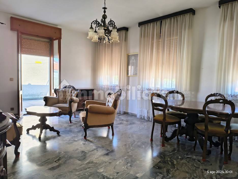 Квартира с 2 спальнями в Феррара, Италия № 377076