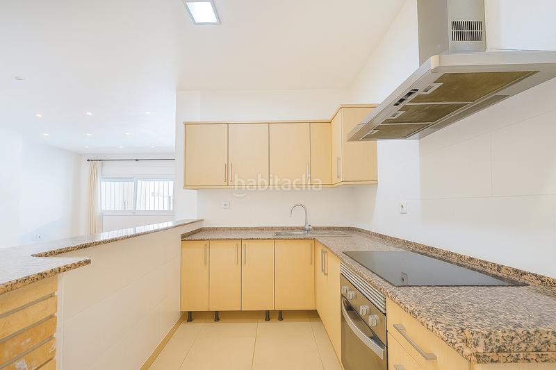 4 غرف نوم شقة في Sabadell, Spain رقم 180689