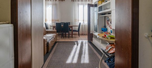 4 rooms House in Piove di Sacco, Italy No. 230345 3