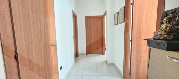 3 rooms Apartment in Pozzuoli, Italy No. 27493 6