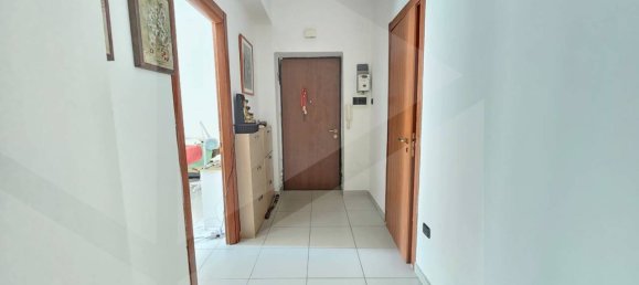 3 rooms Apartment in Pozzuoli, Italy No. 27493 16