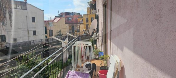 3 rooms Apartment in Pozzuoli, Italy No. 27493 8