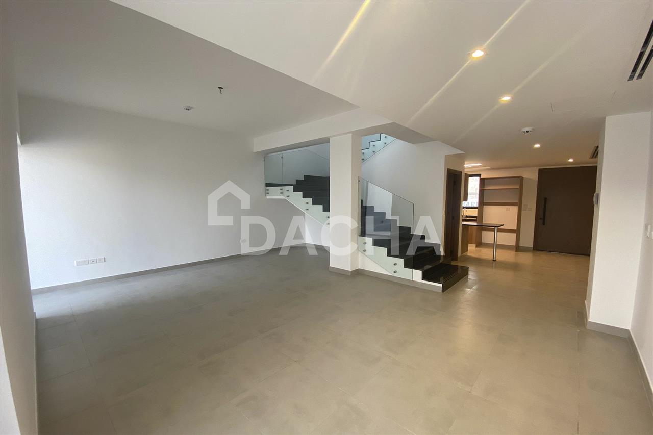 3 bedrooms Townhouse in Rukan, UAE No. 27652