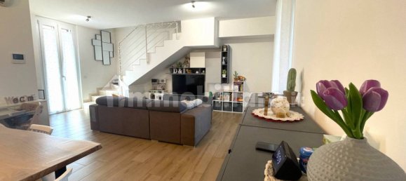 3 Schlafzimmer Haus in Turate, Italy, Nr. 341891 5