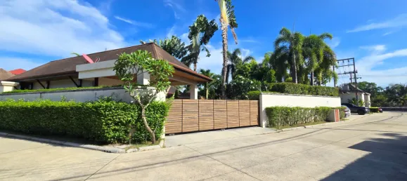 3 Schlafzimmer Villa in Phuket, Thailand, Nr. 80288 5