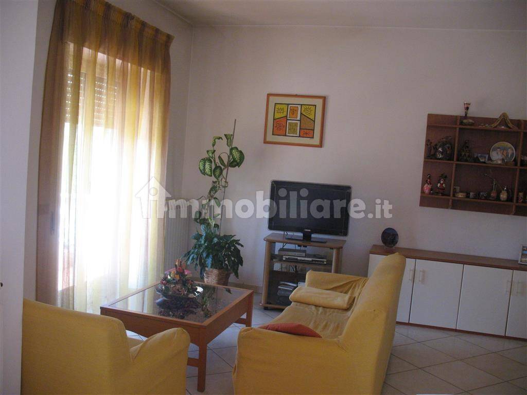 Квартира с 2 спальнями в Монте Романо, Италия № 308003