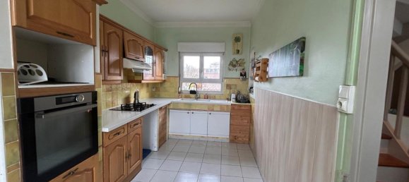 3 chambres Maison à Pont-de-Chéruy, France No. 205244 3