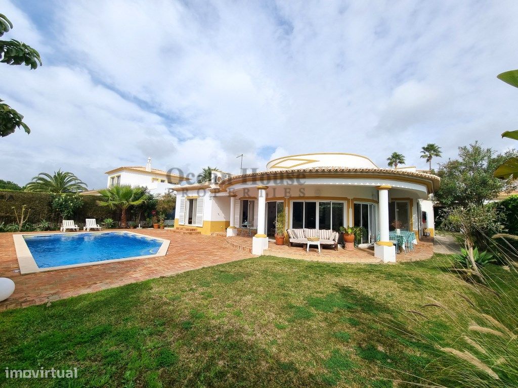 4 chambres Maison à Albufeira, Portugal No. 108082