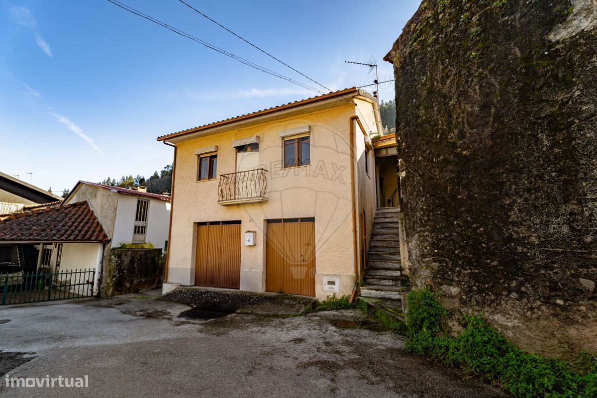 Дом с 3 спальнями в Миранда ду Корву, Португалия № 161781