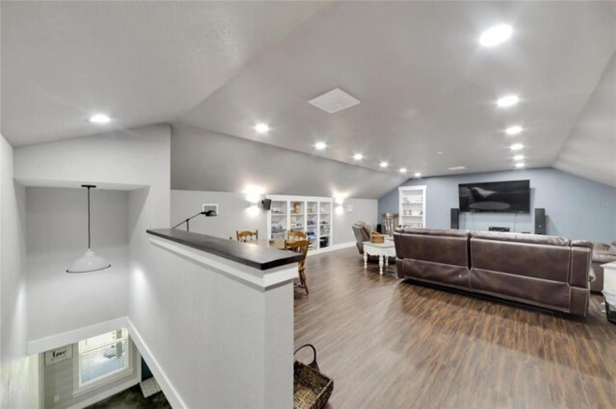 8 bedrooms House in Lithia, USA No. 407007