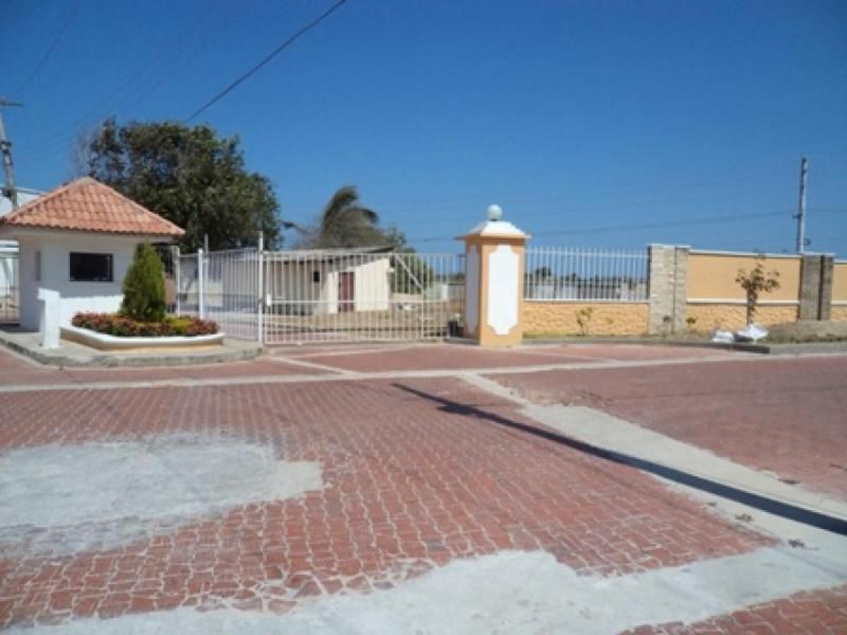 Дом с 3 спальнями в Атлантико, Колумбия № 4605