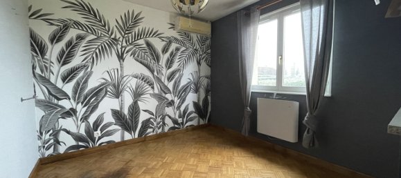 5 bedrooms House in Darney, France No. 252234 12