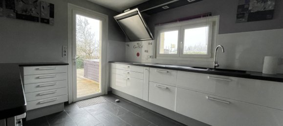 5 bedrooms House in Darney, France No. 252234 6