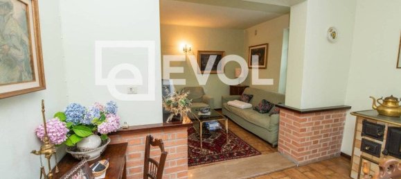 Casa de 4 dormitorios en Udine, Italy No. 20973 4