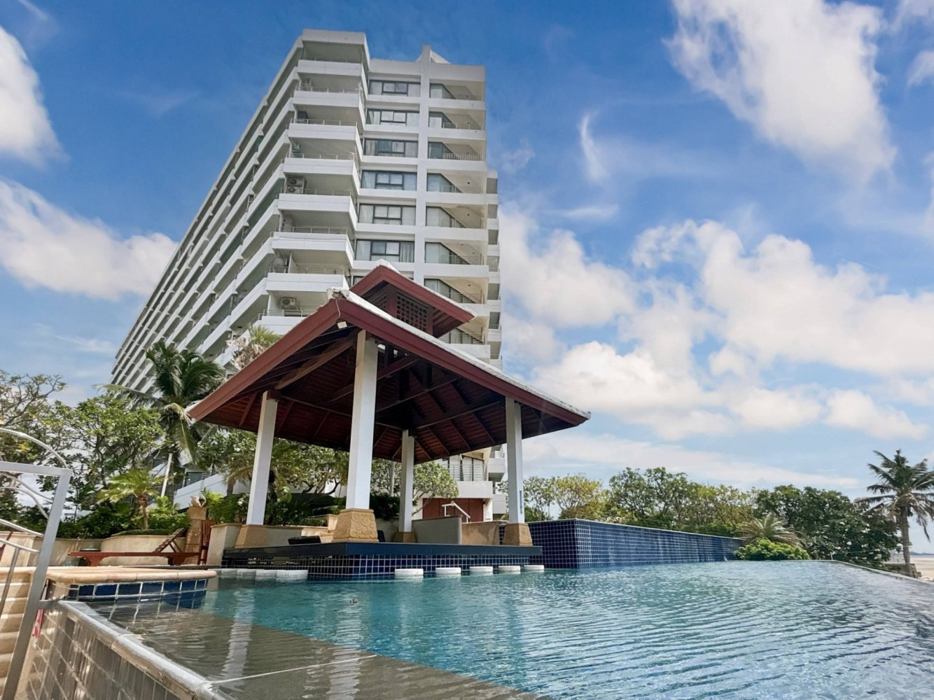 Apartamento com 2 quartos em condomínio em Hua Hin, Thailand N.º 7965