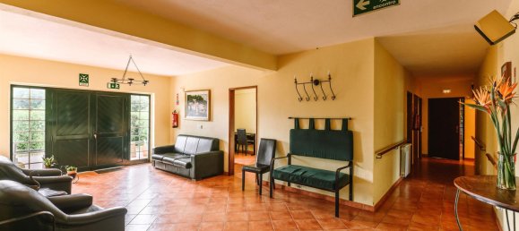 10-Zimmer Schlösser in Colares, Portugal, Nr. 331992 3