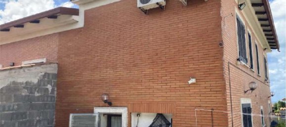 3 rooms Apartment in Pomezia, Italy No. 4519 44