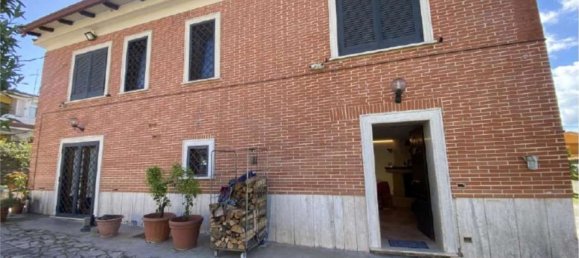 3 rooms Apartment in Pomezia, Italy No. 4519 45