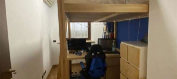 3 rooms Apartment in Pomezia, Italy No. 4519 6