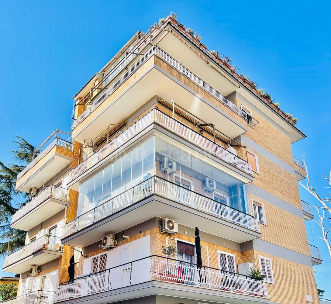 Estudio en Rome, Italy No. 73851