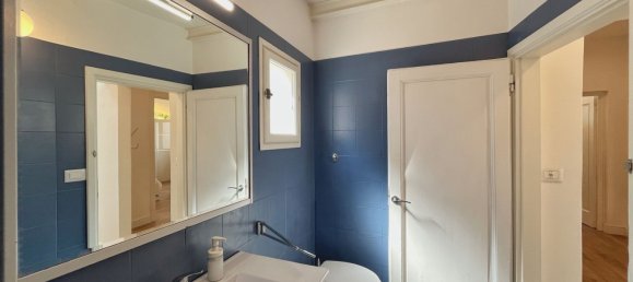 3 rooms Apartment in Florence, Italy No. 265195 4