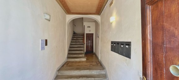 3 rooms Apartment in Florence, Italy No. 265195 25