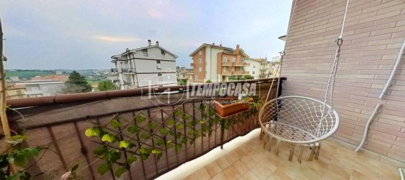 Квартира с 3 комнатами в Монтегранаро, Италия № 139666 10