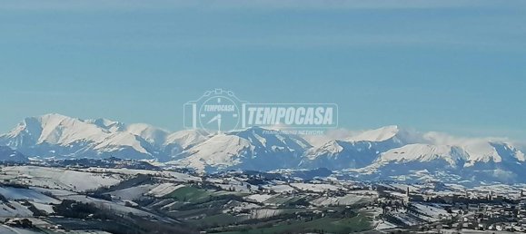 Квартира с 3 комнатами в Монтегранаро, Италия № 139666 11