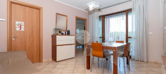 2 bedrooms Apartment in Caselle Torinese, Italy No. 267841 4