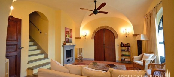 2 bedrooms Apartment in Castiglion Fiorentino, Italy No. 53641 4