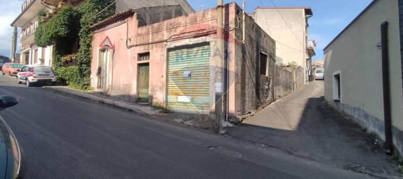 3 Schlafzimmer Haus in Belpasso, Italy, Nr. 169783 5