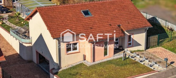 Castillos de 3 dormitorios en Freyming-Merlebach, France No. 326043 18