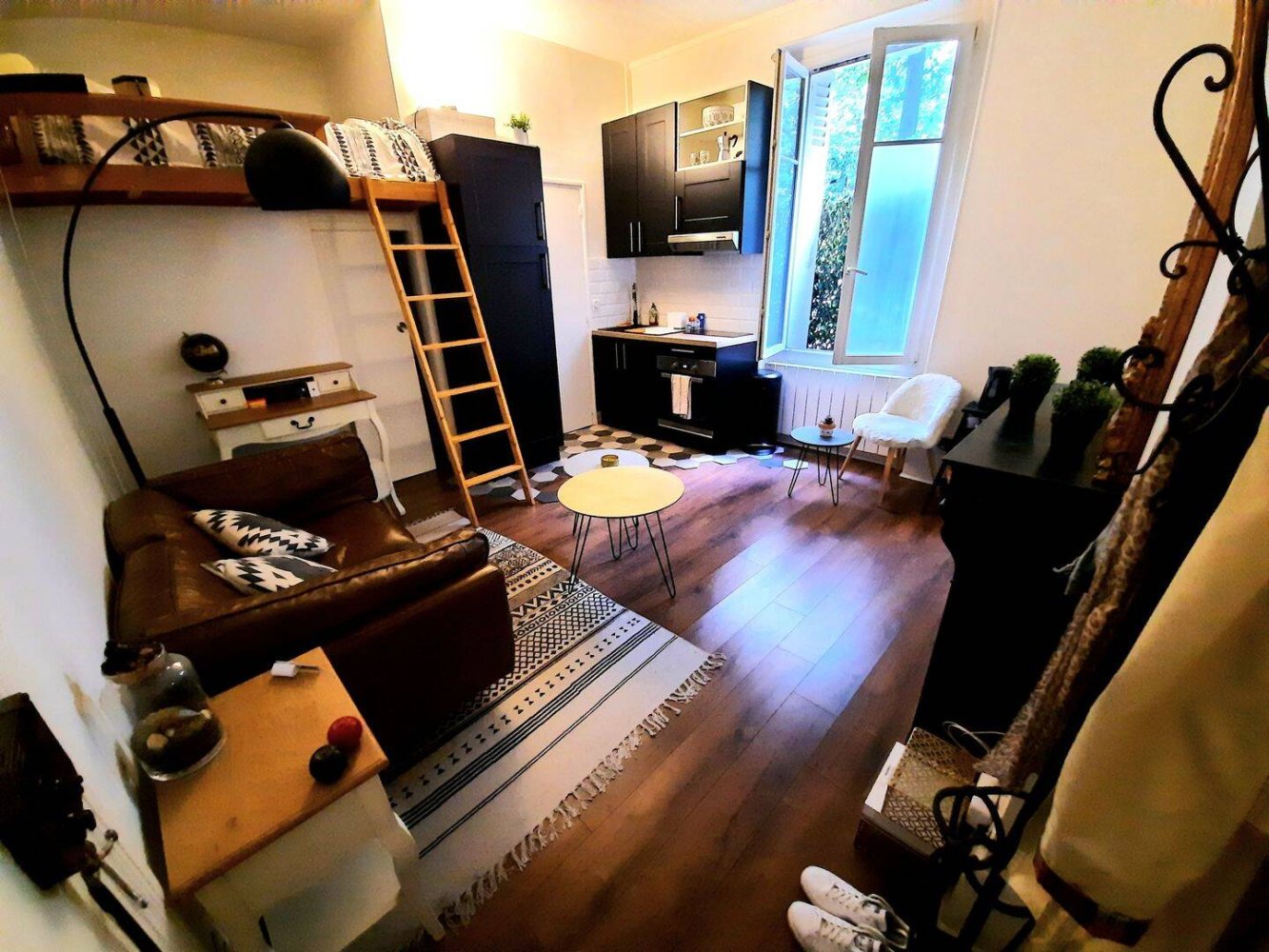 Studio in Paris, France, Nr. 327811