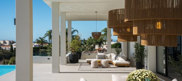 6 bedrooms Villa in Malaga, Spain No. 49795 17