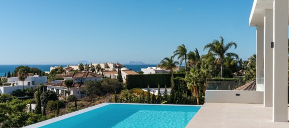 6 bedrooms Villa in Malaga, Spain No. 49795 18