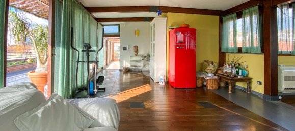 Apartamento de 3 dormitorios en Messina, Italy No. 86470 27