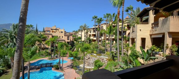 Penthouse T3 em Estepona, Spain N.º 37148 33