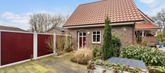 Adosado de 4 dormitorios en Aurich, Germany No. 239790 25