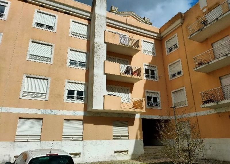 3 bedrooms Apartment in Samora Correia, Portugal No. 235096