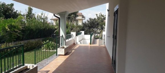 15 غرف نوم فيلا في Albanella, Italy رقم 360008 4